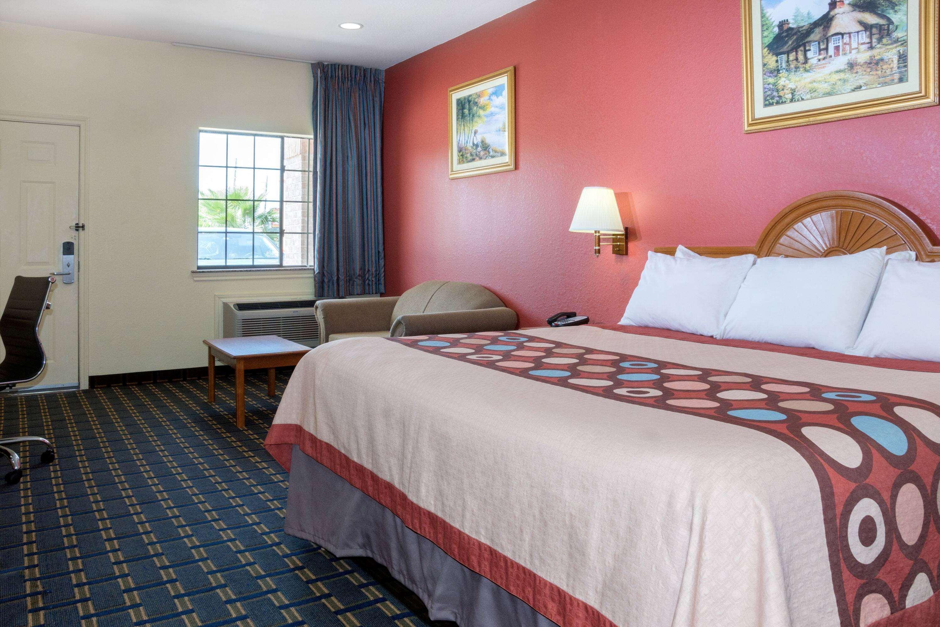 Hotel Super 8 By Wyndham Stafford Sugarland Area Esterno foto