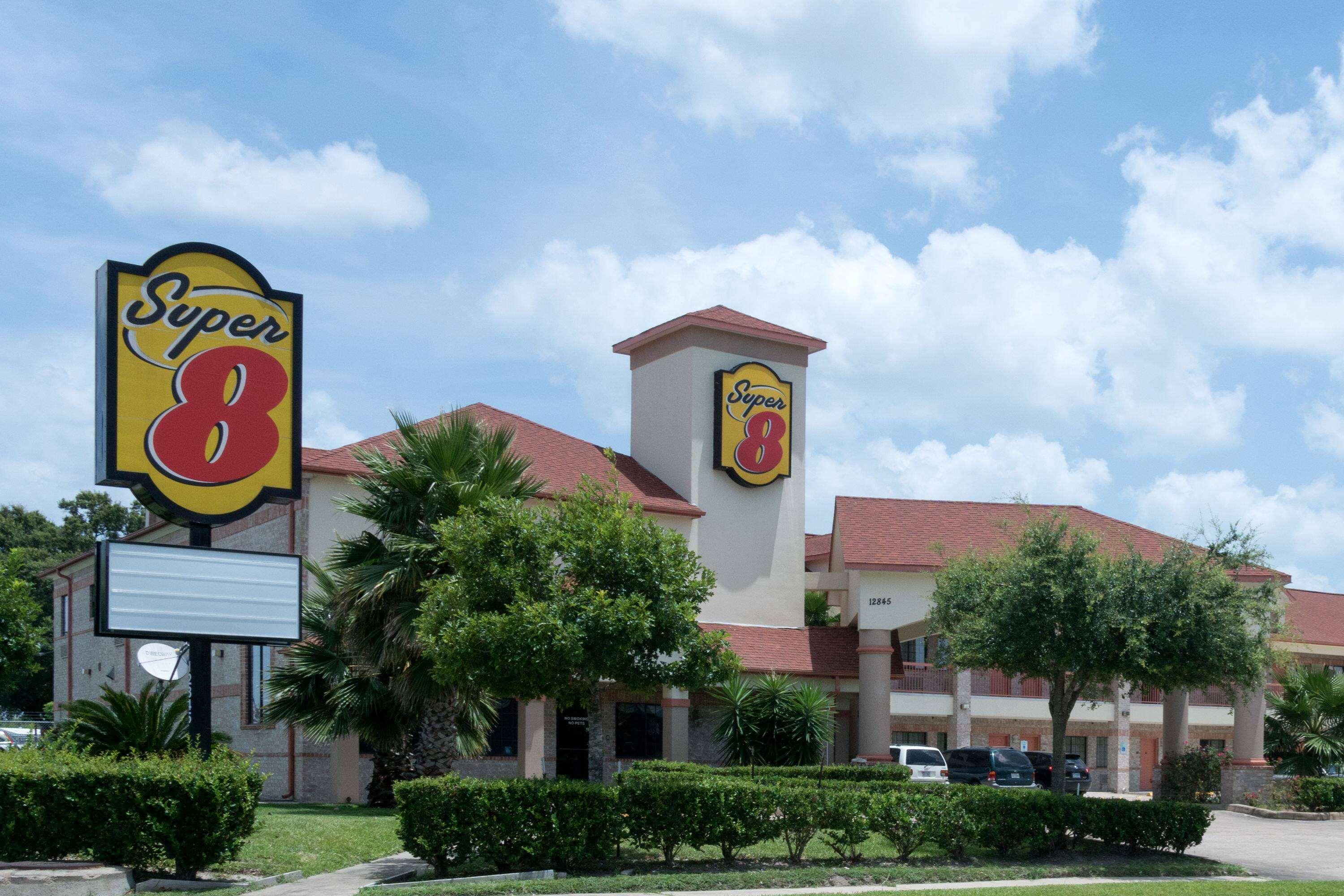 Hotel Super 8 By Wyndham Stafford Sugarland Area Esterno foto